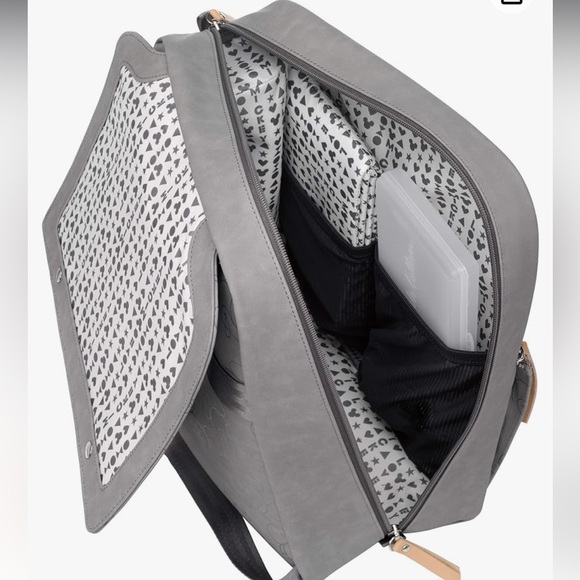 Petunia Pickle Bottom Diaper Bag - Picture 14 of 15